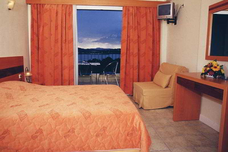 Corfu Hellinis Hotel Kanoni  Rom bilde